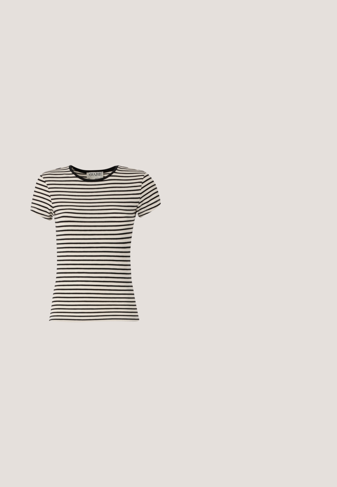 Sort og creme-stribet kortærmet t-shirt med rund hals, lavet af blødt stof. Lige snit med en pæn finish. AWARE branding synligt.; GAP SKINNY TALMA - Jeans Skinny Fit - medium indigo; Sort læderslyngeflad sko med spids tå, der har to vandrette stropper og firkantede sølvspænder, lav hæl og glat tekstur.; Sorte solbriller med rektangulært stel, mørke linser, glat plastmateriale og en metalaccent på templet.; Sort læderhåndtaske med en triangular form, skrå klap og et rundt håndtag. Har en glat overflade og minimalistiske design detaljer.; Sølv hoop-øreringe med en poleret finish, der har en cirkulær form og en hængslet lukning. Glat tekstur med minimal detaljering.