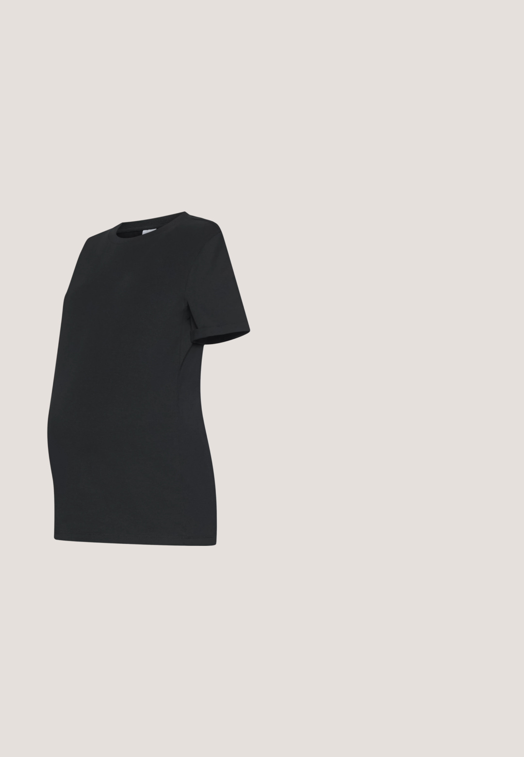 Camiseta de maternidad negra hecha de algodón suave. Mangas cortas, cuello redondo y un diseño ajustado para acomodar una barriga en crecimiento.; Leggings de maternidad negros con una cintura alta y de soporte, un corte ajustado y una tela suave y elástica para comodidad y flexibilidad.; Zapato negro de tela sin cordones con punta redondeada y suave, diseño elástico sobre el empeine y suela de goma blanca.; Gafas de sol rectangulares con montura translúcida rosa y lentes marrones, colocadas sobre una superficie blanca.; Bolso de mano de cuero burdeos con un diseño plano y elegante. Cuenta con una correa de cadena dorada y un cierre angular de solapa. Textura suave con un brillo sutil.; Pendientes en tono plateado con un diseño ondulado y texturizado, con forma de media lunas superpuestas; el acabado pulido realza las cualidades reflectantes.