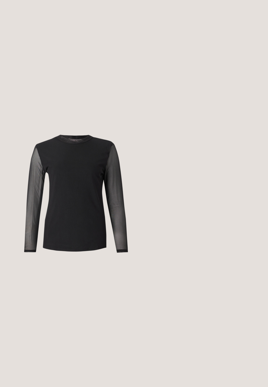 Zwart topje met lange mouwen, een effen lijfje en doorschijnende mesh mouwen, met een ronde hals en een reguliere pasvorm tegen een effen achtergrond.; Zwarte skinny jeans van denim, met een klassieke vijf-pocket ontwerp, frontale knoopsluiting en een gladde, licht verstoorde textuur.; Zwarte enkellaars van getextureerd leer, voorzien van zilverkleurige studs, een puntige neus en een stilettohak.; Zwarte oversized zonnebril met een platte voorkant, vervaagde donkerpaarse lenzen en een goudgekleurde brilpoot met het merkteken "Quay."; Zwarte handtas met een gladde leren bovenkant en een gestructureerde basis bedekt met zilveren studs, voorzien van een ritsluiting en dubbele handvatten.; Een paar glanzende zilveren oorringen met dunne draadafsluitingen, getoond op een lichtgrijze achtergrond.