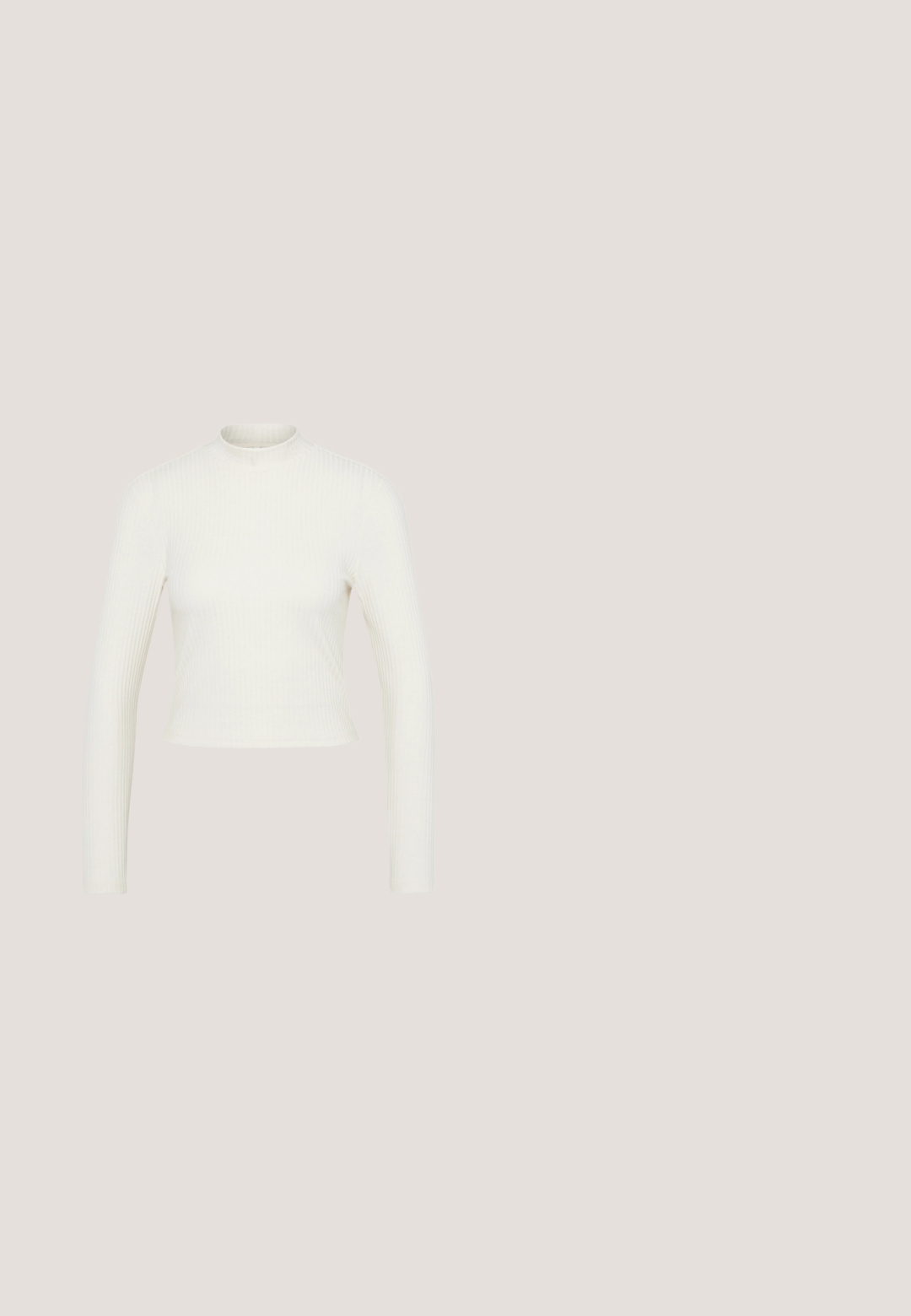 Hladký, dlhý rukáv top v krémovej farbe s kratším strihom a s imitovaným golierom. Hladká textúra s jemnými vertikálnymi pruhmi.; Cotton On QUINN PANT - Kapsáče - moss green; Tenisky Nike P-6000 s vrchným materiálom z jemnej šedej sieťoviny, čiernymi akcentmi a odolnou čiernou gumovou podrážkou. Obsahujú jemný dizajn a systém šnurovania.; Čierne slnečné okuliare s obdĺžnikovým rámom, tmavými šošovkami, hladkým plastovým materiálom a kovovým akcentom na ramene.; Čierna taška na rameno s zakriveným tvarom, hladkou textúrou a krátkym popruhom so železným uzáverom. Minimalistický dizajn bez vzorov alebo akcentov.; Pár stredne veľkých lesklých strieborných kruhových náušníc s tenkými kovovými zapínaniami na svetlom neutrálnom pozadí.