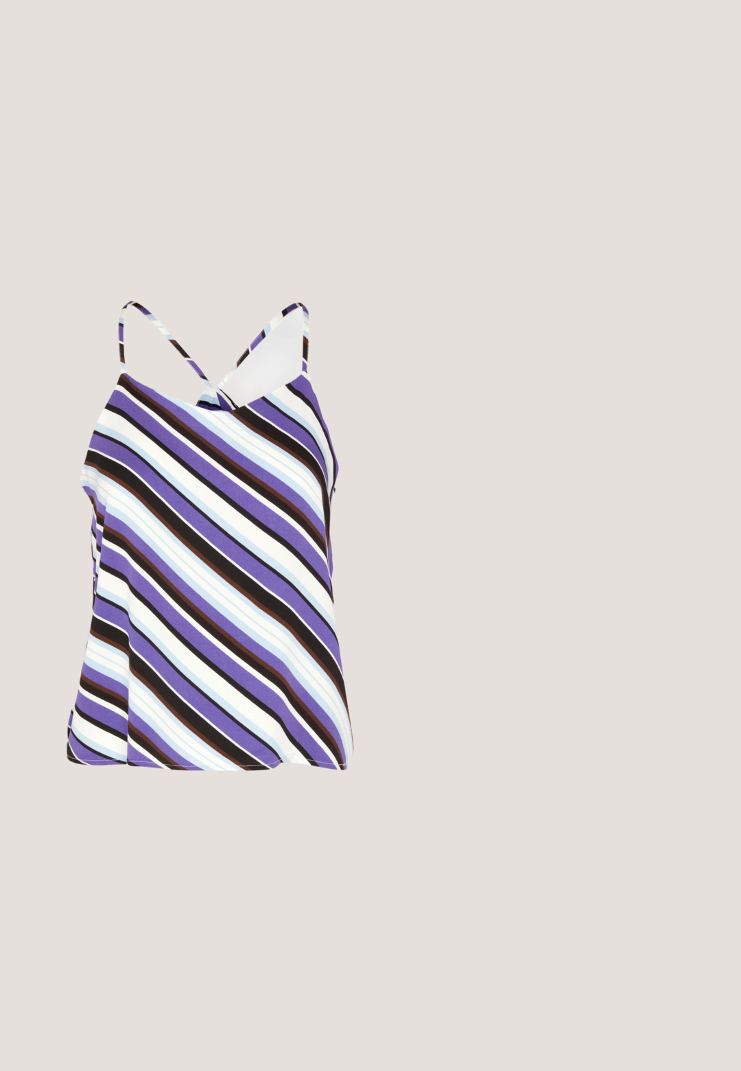 ONLY ONLALMA LIFE CYRUS SINGLET  - Top - purple; Schwarze gerade geschnittene Hose mit glatter Textur, eingeprägten Frontdetails und einem Knopfverschluss an der Taille. Keine sichtbaren Muster oder Akzente.; Schwarze Leder-Sandale mit offenem Zehenbereich, einem breiten Riemen über dem Fuß und einem Knöchelriemen mit einer silbernen Schnalle. Blockabsatz-Design.; Schwarze, eckige Sonnenbrille mit grauen Gläsern; aus Kunststoff gefertigt, mit dicken Bügeln, die eine glatte Oberfläche und keine sichtbaren Beschläge haben.; Schwarze Leder-Schultertasche mit lässigem Design, ausgestattet mit einem markanten, geknoteten Griff und einem Reißverschlussverschluss. Sanfte Textur über die gesamte Fläche.; Silberner Doppelring mit einer glatten, polierten Oberfläche. Verfügt über ein fließendes, kurviges Design mit überlappenden Abschnitten für einen modernen Look.