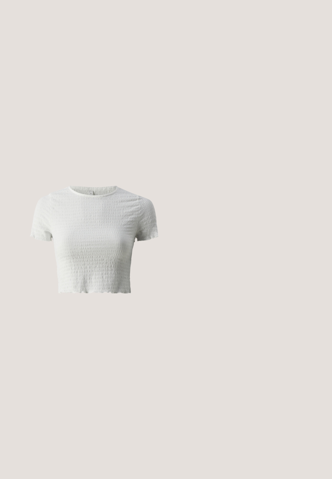 ONLY Petite ONLNADIE  - T-paita - cloud dancer; Tummansinisestä farkkukankaasta valmistettu midimittainen hame, jossa on suora leikkaus, vyötärö jossa on vyölenkit, sekä keskellä takana halkio, joka helpottaa liikettä.; Valkoiset kangaskengät kumipohjilla, joissa on kuusi silmukkaa, pyöreä kärki ja vaaleat ompeluseikat, yhdistettyinä valkoisiin nilkkasukkiin.; Ruske tortoiseshell sunčane naočale s vintage mačkastim oblikom i smešnim sočivima. Ima zakrivljene okvire s crvenim akcentima.; Pieni kerma beige käsilaukku, jossa on teksturoitu pinta, pitkä säädettävä olkahihna, ketjua korostava yksityiskohta ja läppälukko. Kultaista metalliosaa.; Kultakylkiset rengaskorut, joissa on sileä, pyöristetty muoto ja kiiltävä pinta. Takana on oransseja yksityiskohtia, jotka tarjoavat turvallisen kiinnityksen.