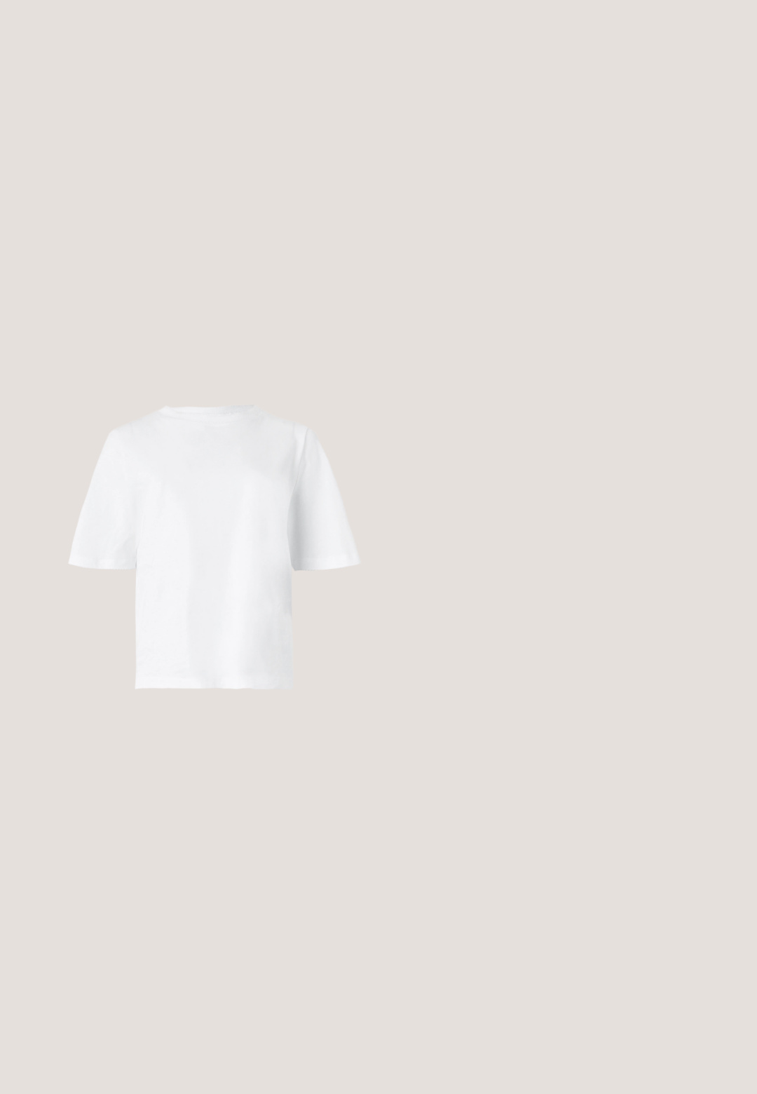 Camiseta blanca lisa de manga corta con cuello redondo, mostrada extendida sobre un fondo gris claro.; Falda azul marino con un diseño ajustado, que presenta un frente plano, trabillas para cinturón y sin bolsillos visibles. Hecha de un tejido texturizado.; Zapato slingback con una parte superior de tela con un patrón marrón y una puntera de cuero negro. Presenta un pequeño tacón bloque y una correa con hebilla.; Gafas de sol carey con lentes marrones degradados, forma cuadrada, brazos negros y detalle dorado de "LOVE" en el lado.; Bolso de mano de piel verde oliva con dos asas, cierre dorado, colgante con el logo MK y borlas de cadena dorada sobre fondo blanco.; Pequeños pendientes de aro dorado con una perla blanca colgante y detalle decorativo dorado sobre fondo blanco liso.