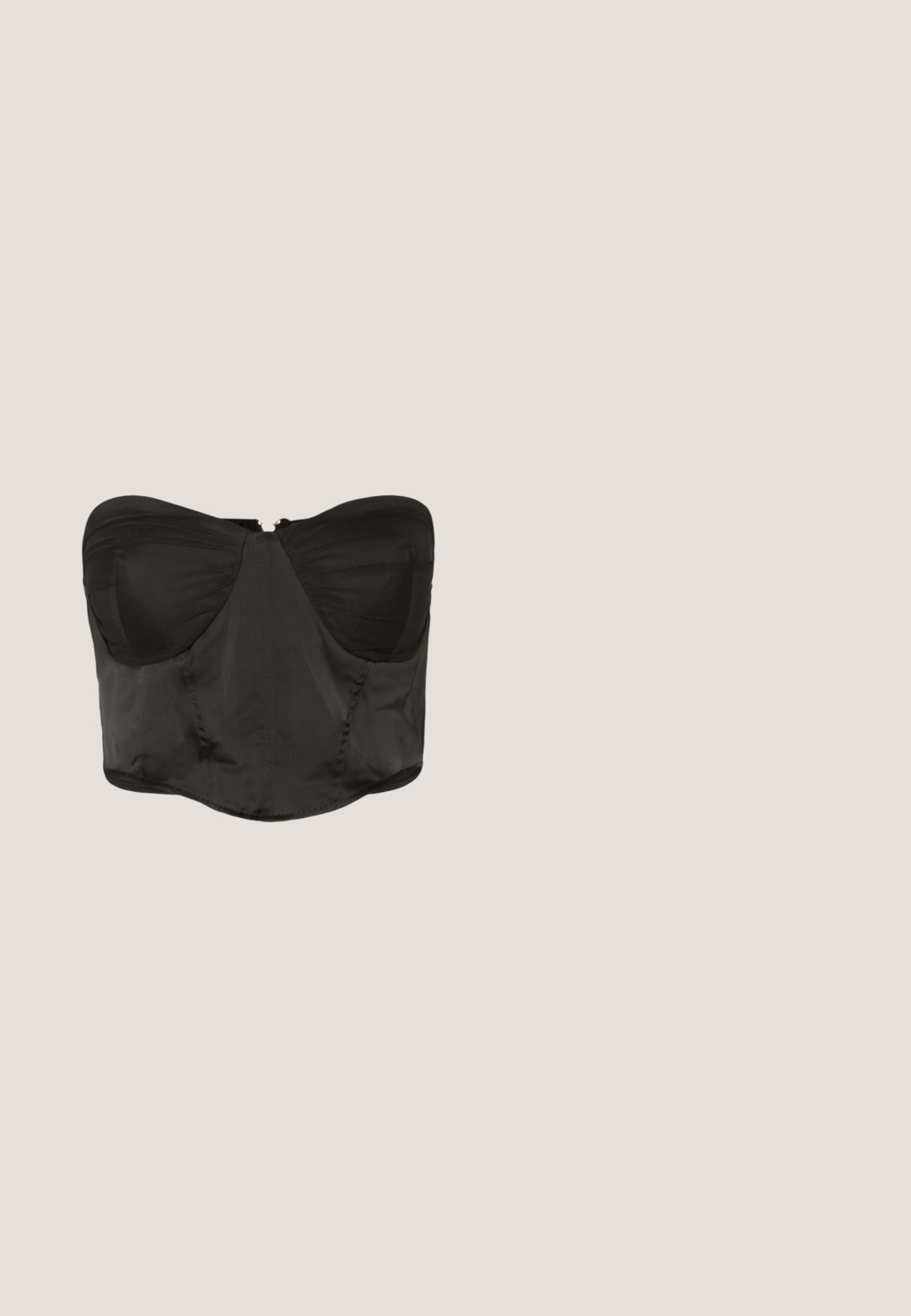 WAL G. NAYARA - Top - black; Falda midi negra ajustada con una textura suave, detalle de abertura lateral y una cinturilla clásica. Diseñada para una silueta elegante.; ALDO MONTSE - Sandalias de tacón - black; Gafas de sol rectangulares negras con lentes oscuros, montura de plástico grueso y patillas anchas. Superficie lisa y diseño anguloso.; Bolso estructurado negro de cuero con un asa superior, correa de hombro desmontable y un detalle de tapa en la parte frontal. Acentos en dorado.; Pendientes de aro de oro con un acabado suave y pulido. Forma redondeada, tamaño mediano, con un mecanismo de cierre seguro.