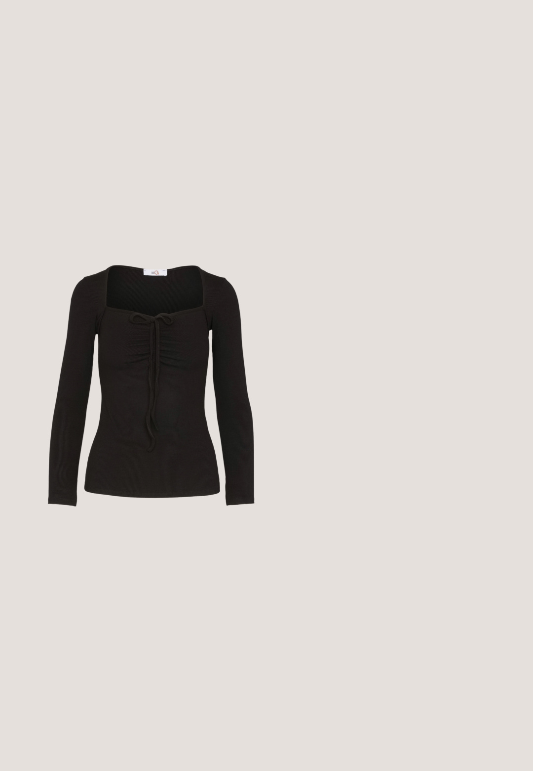 WAL G. DONNA SQUARE NECK - Top s dlhým rukávom - black; ONLY ONLCAMILLE IDINA WIDE - Nohavice - black; Even&Odd Wide Fit by Zalando Členkové čižmy na vysokom opätku - black; Čierne slnečné okuliare v štýle mačacích očí s matným povrchom, so šedými tónovanými sklami, ostrými hranami a elegantnými bokovými ramenami. Názov značky je viditeľný na vnútornom ramene.; Zlatá metalická kabelka so štruktúrovaným dizajnom, hladkou textúrou a nastaviteľným popruhom. Obsahuje jedinečný trojuholníkový tvar a minimalistické šitie.; Náušnice v zlatej farbe v tvare abstraktných rúk, s lesklým povrchom, zložitými detailmi a strieborným a zlatým podstavcom pre bezpečné upevnenie.
