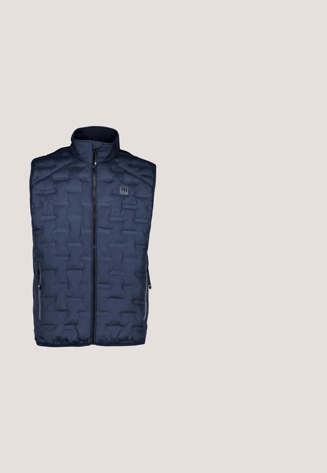 Veste sans manches matelassée bleu marine avec fermeture éclair à l'avant, col montant, poches latérales zippées et petit patch logo sur la poitrine.; Sweatshirt gris clair en tissu doux, avec un col rond, des manches longues, des poignets côtelés et un design uni sans motifs ni accents.; Chemise noire à manches courtes avec boutons, col, poche poitrine unique et doublure intérieure du col à motif.; Blend BHBASTI TERRY - Pantalon de survêtement - salute; Baskets de sport noires et bleu marine avec lacets blancs, semelle beige et logo "Replay" sur le côté et le talon arrière.; Lunettes de soleil rectangulaires transparentes avec des verres gris foncé, monture transparente et bras incurvés. Conçues pour la protection contre le soleil et la visibilité.