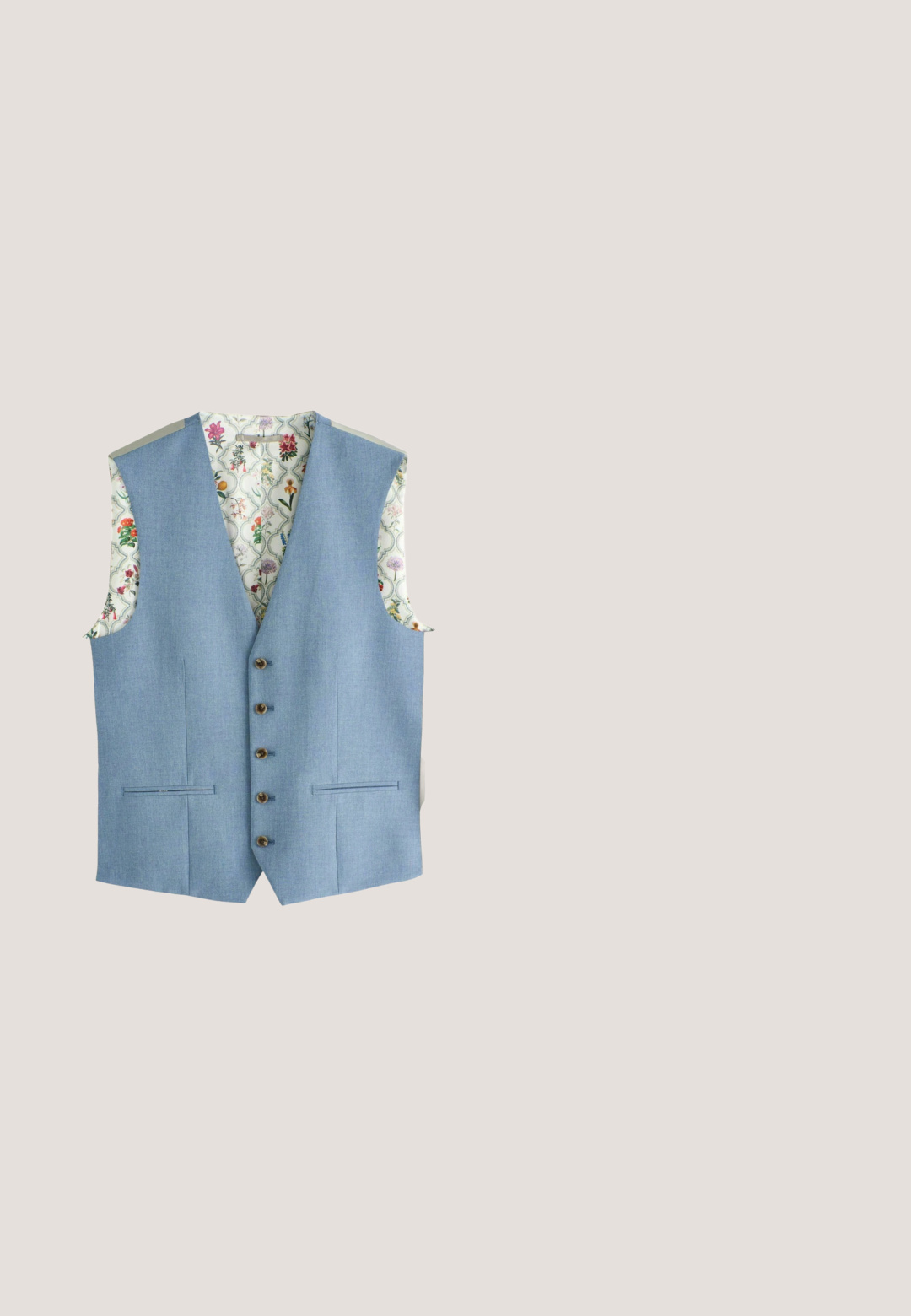 Denim stof i lys blå, lagd over blomsterprydet stof med forskellige farvede blomster på en cremefarvet baggrund med dekorativ kant.; Herreskjorte med lange ærmer, lyseblå og hvide striber, knaplukning foran, klassisk krave, bomuldsstof, glat tekstur, buet kant.; Lyseblå skræddersyede herrebukser med bæltestropper, frontknap og straight-fit ben.; Lysblå ruskinds slip-on sko med gummisål. Har en syet tå og en struktureret overflade. Branding på siden. Flad profil.; Lys blå slips med en glat tekstur og en smal skæring, der har et knyttet design øverst og en spids ende nederst.; Flettet blå stofbælte med sølvmetal spænde og løkke, lagt fladt i cirkulær form på hvid baggrund.