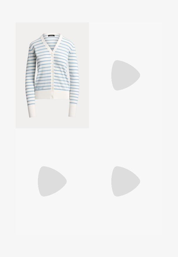 Wit en lichtblauw horizontaal gestreepte cardigan met V-hals, knoopsluiting aan de voorkant, lange mouwen en geribde boorden en zoom.; Bruine geribbelde tanktop met een ronde halslijn, zonder mouwen en een rechte zoom. Gemaakt van zachte, rekbare stof.; Beige denim rok van halflange lengte met knopen aan de voorkant, riemlussen, twee voorzakken en een rechte snit.; Roze suède sneakers met bijpassende strepen, witte veters en een crèmekleurige zool. Gecombineerd met witte sokken en losse bruine broeken op een gele achtergrond.