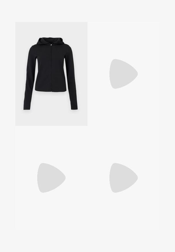Sweat à capuche noir à manches longues avec fermeture éclair, tissu lisse et coupe slim légèrement ajustée.; T-shirt noir à manches courtes avec le texte blanc "JORDAN" sur la poitrine, un logo avec une silhouette et des étoiles en haut à droite, et une petite étiquette rouge près de l'ourlet.; Shorts noirs longueur genou avec fermeture à bouton et passants de ceinture, en tissu lisse, présentés sur un fond clair uni.; Chaussure de sport en cuir noir avec un design matelassé, bout arrondi, lacets à l'avant et semelle en caoutchouc. Présente une marque discrète sur le côté.