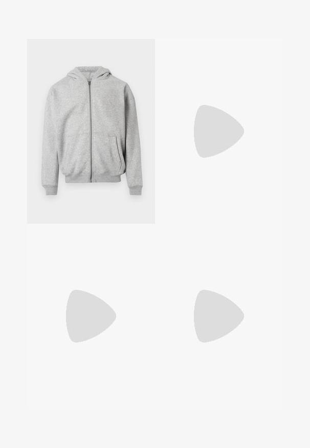 Sweat à capuche zippé gris clair avec poches frontales, poignets côtelés, ourlet et capuche attachée sur fond blanc.; Débardeur blanc sans manches à col rond avec un petit logo GAP à l'intérieur du col arrière, posé à plat sur un fond clair.; Shorts décontractés gris avec taille élastique et cordons, poches avant et ourlet droit sur fond blanc.; Baskets blanches avec des accents noirs et gris, présentant un embout texturé gris, une semelle en caoutchouc noir et des lacets plats blancs. Design épuré, style minimaliste.