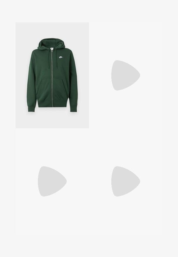 Σκούφο πράσινο φούτερ Nike με φερμουάρ, μπροστινές τσέπες, κουκούλα με κορδόνι και λευκό λογότυπο Nike στο αριστερό στήθος.; Λευκό βαμβακερό t-shirt με στρογγυλή λαιμόκοψη και κοντά μανίκια. Διαθέτει ένα μικρό καφέ και λευκό λογότυπο στο στήθος.; Μαύρη φόρμα κατασκευασμένη από μαλακό ύφασμα, με ελαστική μέση και κορδόνια, στενά μπατζάκια και χρυσή κεντημένη στάμπα "nike".; Μπεζ καμβαδίνη αθλητικά με μαύρες δερμάτινες λεπτομέρειες, στρογγυλή μύτη, επίπεδη μαύρη σόλα και λευκές κορδόνες. Διαθέτει έντονο μαύρο λογότυπο.