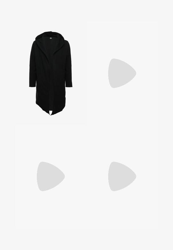 Urban Classics LONG HOODED OPEN EDGE  - Φούτερ με φερμουάρ - black; Μαύρο αθλητικό μπλουζάκι με μακριά μανίκια, φτιαγμένο από λεία, ελαστική ύφανση. Διαθέτει γυαλιστερά μαύρα στοιχεία στους ώμους και λογότυπο Adidas στο στήθος.; Μαύρο παντελόνι cargo από ελαφρύ, υφασμάτινο υλικό. Διαθέτει ελαστική μέση, πολλαπλές μεγάλες τσέπες και ρυθμιζόμενους  cuffs.; Μαύρα αθλητικά παπούτσια από συνθετικό υλικό. Διαθέτουν μαλακό πάτο στο κολάρο, στρογγυλή μύτη, ανθεκτική σόλα με πρόσφυση και λεπτομέρεια με το λογότυπο της εταιρείας.