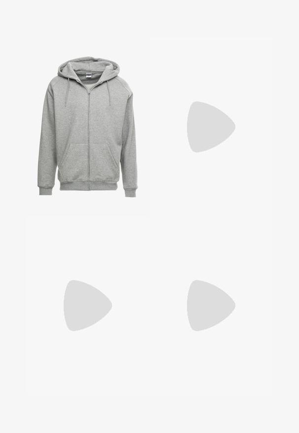 Grå zip-up hættetrøje med en rummelig hætte, kengurulommer og ribbede manchetter. Stoffet ser blødt og tekstureret ud, velegnet til afslappet brug.; Neutral hvid kortærmet t-shirt med op rullede ærmekanter og rund halsudskæring, vist på en hvid baggrund.; Lysblå denim jeans med en afslappet pasform, der har patchwork-paneler, knaplukning i toppen, fem-lomme design og subtil branding på benet.; Hvid læder Nike Air Force 1 sneaker med perforeret tå, flade snørebånd og tekstureret gummisål med "AIR" branding på siden.