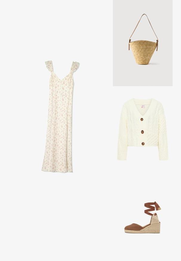 Cremefarvet strikket cardigan med V-udskæring, tre store brune knapper og et struktureret mønster med forskellige kabelstrik design.; Lang hvid kjole med små lyserøde blomsterprint, flæse skuldre og V-halsudskæring.; Brun espadrille kilehæl med vævet jutesål og bindebånd rundt om anklen.; Flettet stråtaske med bred bund, smal top og justerbar brun læder skulderrem.