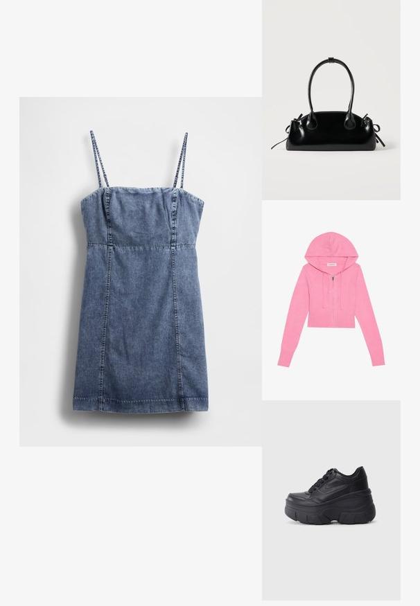 Lyserød cropped hættejakke med lynlås, ribbet kant og manchetter, som har en snoretræk hætte. Blød tekstur og strikket materiale.; Denimkjole med tynde stropper, tætsiddende bodice og udvidet nederdel. Har en mørkeblå vask og syningsdetaljer langs sømmene.; Sorte snørebåndssneakers med en kraftig sål, der har en glat læderoverdel, rund tå og et markant lagdelt plade-design.; Lille sort blank håndtaske med to lange håndtag og snøre-detaljer i siden på en ensfarvet lys baggrund.