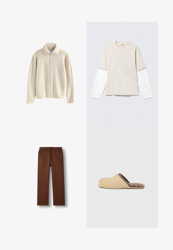Next REGULAR FIT - Kardigán - neutral; Béžové tričko s krátkym rukávom vrstvené cez biele tričko s dlhým rukávom s okrúhlym výstrihom a štítkom "WEEKDAY" vo vnútri goliera.; Hnedé voľnočasové tepláky s elastickým pásom a šnúrkou, vybavené bočnými vreckami a malým vyšívaným logom na ľavom boku.; Béžová papuča na nasúvanie s hnedým lemovaním a huňatým vnútrom, plochá podrážka a uzavretá špička, bočný pohľad na jemnom svetlom pozadí.