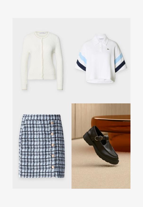 Witte kabelgebreide cardigan met lange mouwen, ronde hals, knoopsluiting aan de voorkant en subtiele beige bies aan de manchetten en halslijn.; Witte cropped poloshirt met lichtblauwe en marineblauwe strepen op de mouwen en een klein groen krokodillenlogo op de borst.; Geruite minirok in lichtblauw en zwart, met vijf accenten van goudkleurige knopen en een rechte pasvorm. Gestructureerde stof met een textuurovervlak.; Zwarte leren loafer met een gouden gesp, dikke zool, zwevend boven een beige tapijt met een bruine houten tafel op de achtergrond.