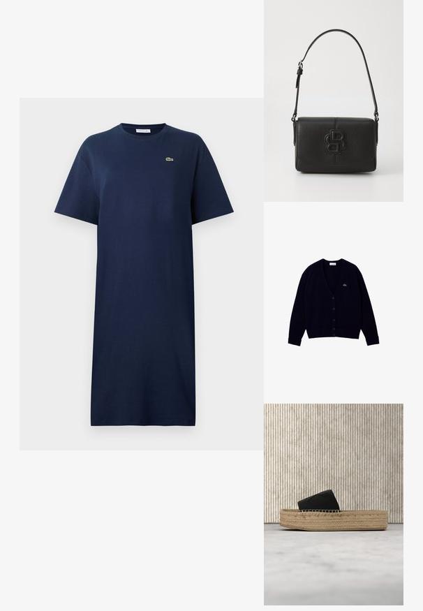 Cárdigan azul marino con diseño de escote en V, puños acanalados y cierre de botones. Presenta un pequeño logotipo bordado en verde en el pecho.; Vestido de algodón azul marino con mangas cortas, cuello redondo y un pequeño logo verde en el pecho. Diseño recto, a la altura de la rodilla.; Sandalia de plataforma beige tipo espadrille con tira de tela negra grabada con el logo "CK", flotando en interiores cerca de mobiliario de color ámbar.; Bolso de mano de cuero negro con un acabado texturizado, que presenta un logo en relieve en la parte frontal y una fina correa ajustable.