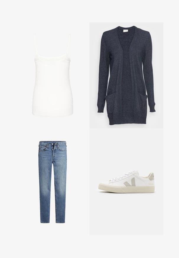 Cardigan bleu marine foncé en tricot texturé, avec un devant ouvert, des manches longues et deux poches à l'avant. Ourlet côtelé aux poignets.; Camisole blanche sans manches en tissu lisse, dotée de fines bretelles et d'une coupe ajustée avec un ourlet droit. Pas de motifs ou d'accents supplémentaires.; Jean en denim bleu clair avec une coupe slim, design à cinq poches, fermeture à bouton et détails de décoloration sur les jambes. Accents de couture classique.; Baskets blanches en cuir avec des accents gris en forme de V, semelle en caoutchouc texturé, lacets blancs, et languette et col rembourrés.