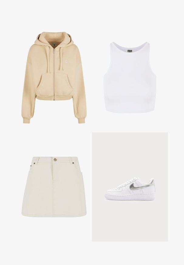 Sweat à capuche beige court zippé avec cordon de serrage, poches avant et texture douce. Présente un logo subtil brodé sur la poitrine.; Débardeur court blanc à côtes avec de larges bretelles et un col rond. Il présente une texture douce et un design minimaliste sans motifs.; Mini jupe en denim de couleur beige clair, dotée d'une taille haute, de deux poches avant et d'accents en bouton bronze. Texture lisse et design simple.; Baskets basses blanches avec le swoosh Nike argent métallisé et des lacets blancs sur un fond gris clair uni.