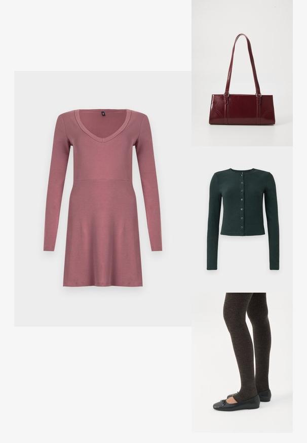 Donkergroene geribde cardigan met lange mouwen, ronde halslijn en een knoopsluiting aan de voorkant met zes metalen knopen.; Jurk met lange mouwen in mauve, voorzien van een V-hals en een nauwsluitend bovenstuk met een uitlopende rok. Gemaakt van zachte, rekbare stof.; Benen met donkere geribbelde leggings gecombineerd met zwarte ballerina's met kleine strikdetails op een witte achtergrond.; Bourgondische handtas van glanzend materiaal, rechthoekige vorm, met twee schouderbanden en subtiele gebogen accenten aan de voorkant.