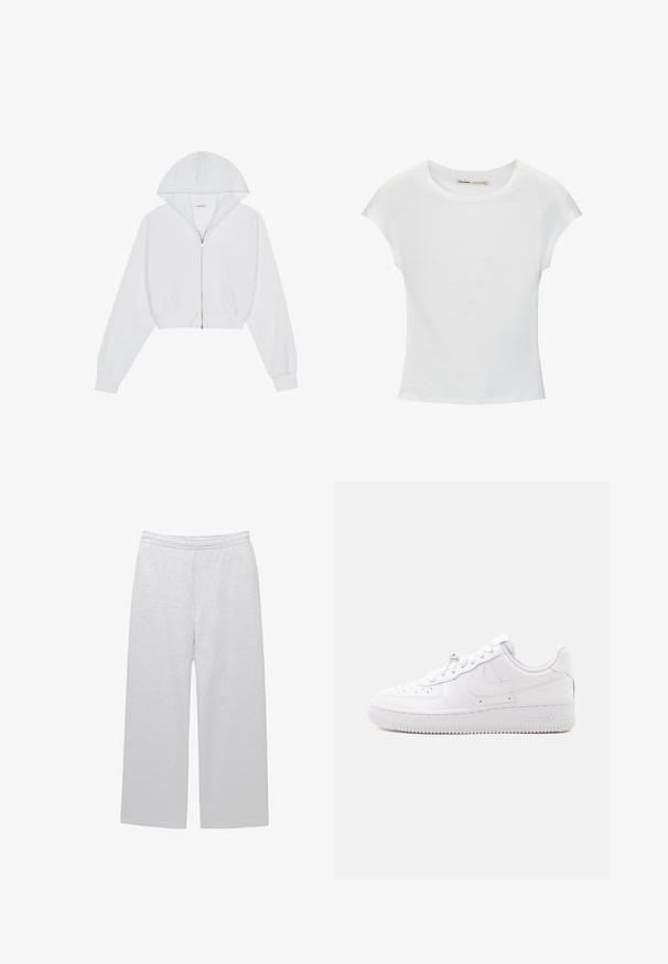 Witte cropped hoodie met een ritssluiting aan de voorkant, lange mouwen, zijzakken en een capuchon. Gemaakt van zachte stof met een gladde textuur.; Witte katoenen T-shirt met korte, opgerolde mouwen, een ronde halslijn en een rechte zoom. Gladde textuur zonder zichtbare patronen of accenten.; Witte wijde broek gemaakt van zachte stof met een elastische tailleband en twee zijzakken; gladde textuur en minimale details.; Low-top witte sneaker met geperforeerde neus, vetersluiting, textuurschoen en een subtiel Swoosh-logo aan de zijkant.
