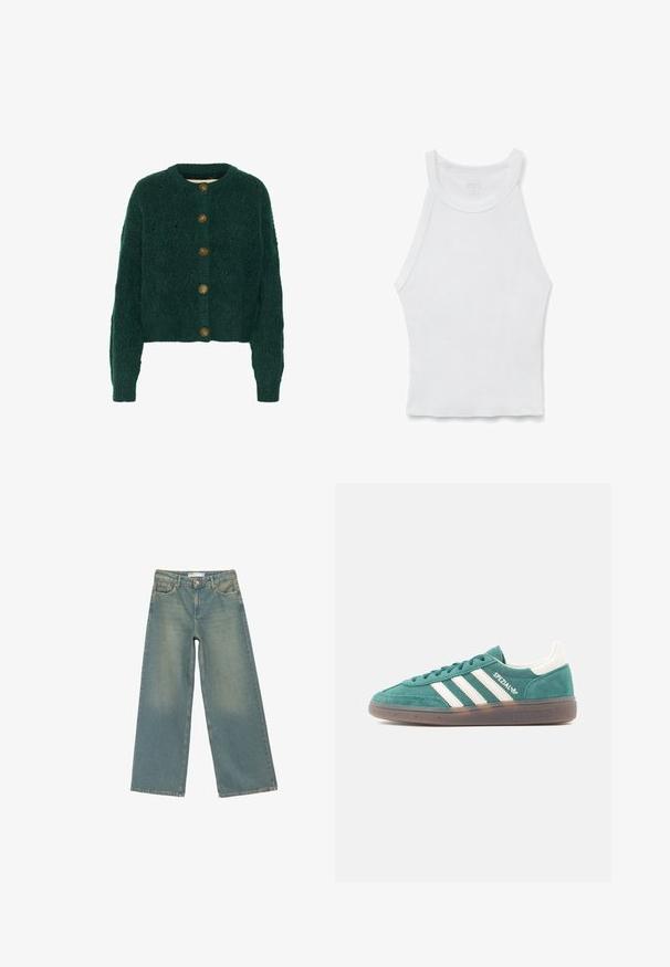 Groene gebreide cardigan met een textuurpatroon, ronde halslijn en vijf bruine knopen aan de voorkant. Verkorte lengte, geribbelde manchetten.; Wit mouwloos geribd hemdje met hoge hals en aansluitende silhouet, plat neergelegd op een witte achtergrond.; Lichtblauwe wijde jeans van denim, met een vervaagde afwerking, vier zakken en een knoopsluiting. Onverwerkte zoomdetails aan de onderkant.; Groene suède sneaker met witte leren accenten en drie witte strepen. Voorzien van een rubberen zool en een gevoerde rand voor comfort.