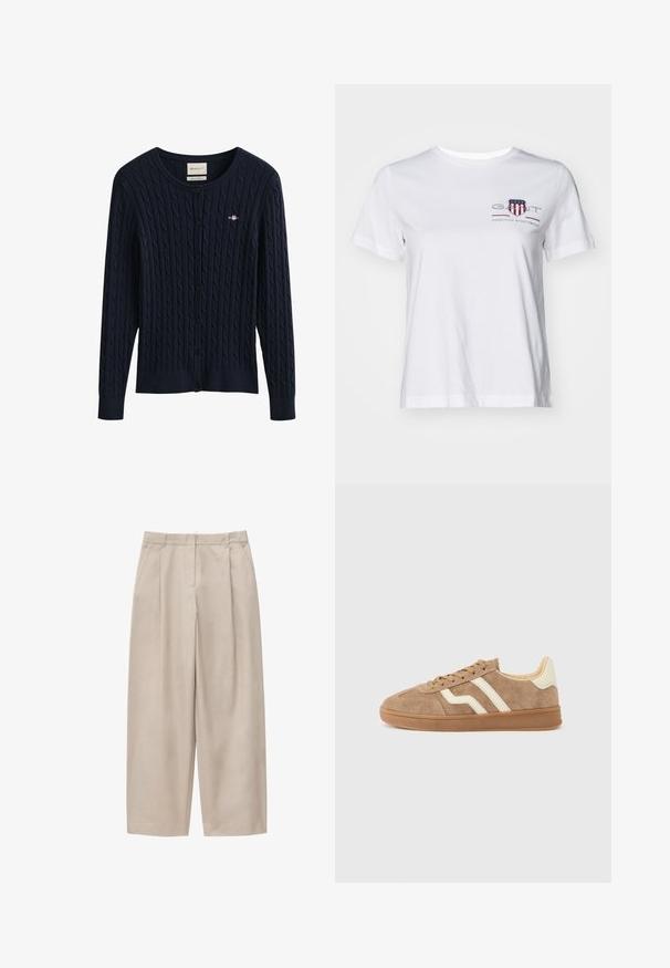 Mørkeblå kabelstrikket cardigan med knapper, lange ærmer og en lille broderet logo på brystet.; Hvid bomulds t-shirt med korte ærmer, rund hals og et rødt og blåt broderet logo på venstre side. Glat tekstur, afslappet pasform.; Beige bukser med vide ben, forspil, sidelommer, bæltestropper og skjult lukning foran.; Brun ruskindsneaker med hvide accentstriber, rund tå, beige inderside og gummiydersål. Snørebånd med tekstureret overflade.