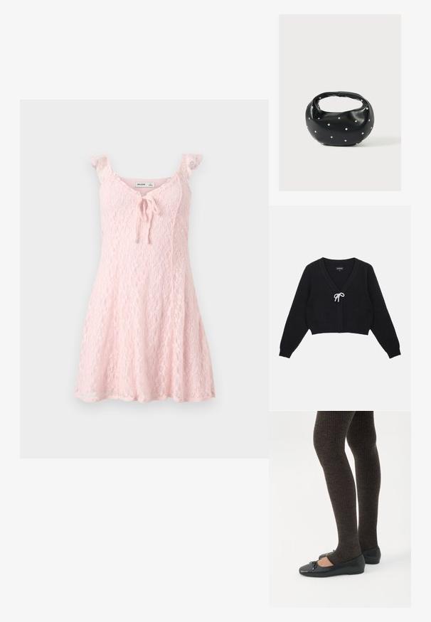 Sort cropped cardigan med V-hals, tekstureret stof, lange ærmer og en sløjfe lukning pyntet med perler fortil.; Lyserød ærmeløs blondekjole med flæset stropper og bindedetalje ved V-halsen, der blidt vidder ud mod skørtekanten.; Ben iført mørke ribbede leggings kombineret med sorte balletsko med små sløjfedetaljer på hvid baggrund.; Sort læderhåndtaske med en rundet form, dekoreret med sølvnitter, og et kort håndtag. Glat tekstur og lynlåslukning.