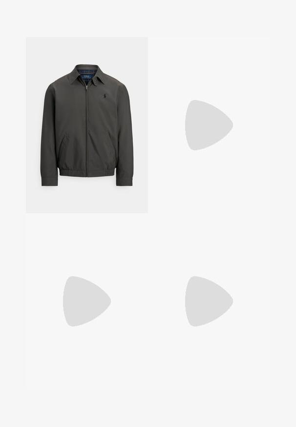 Tmavosivá bomber bunda z hladkej látky so zipsom vpredu, bočnými vreckami a elastickými manžetami. Na hrudi má vyšívané logo.; Čierna dlhá polo košeľa s vysokým golierom, vyrobená z hladkej tkaniny, so malým vyšitým logom na ľavej hrudi.; Sivé džínsy, slim fit, so rovnými nohavicami. Obsahujú klasický dizajn s piatimi vreckami, detaily šitia a jemne vybledlú textúru.; Biele kožené tenisky s hladkým povrchom, obsahujúce perforovanú špičku, šnúrkové uzatvorenie a vyšívané logo na boku. Biela gumová podrážka.
