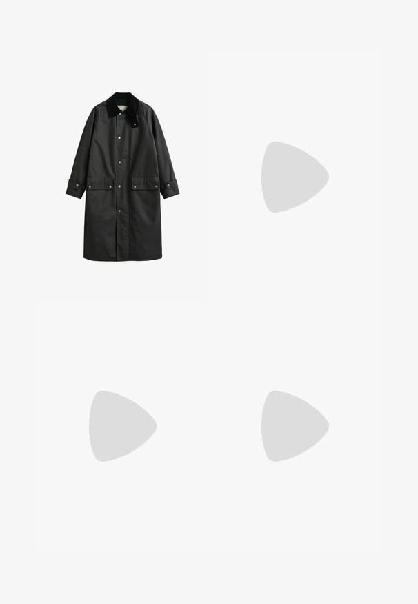 Long manteau sombre avec col en velours côtelé noir, fermeture pression devant, poches à rabat et poignets à pression, présenté sur fond blanc.; Pull à col roulé bleu marine en tissu tricoté doux, avec un col et des poignets côtelés, un fit décontracté et un design minimaliste.; Jeans en denim bleu à coupe droite, featuring cinq poches, une fermeture à bouton et un léger dégradé sur le tissu pour ajouter de la texture.; Mocassin homme en cuir noir avec détail pompon, bout arrondi, talon bas et finition polie lisse, montré de profil sur fond blanc.