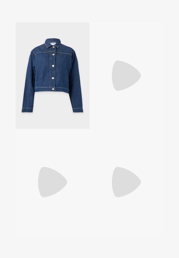 Blå denimjakke med lange ærmer, knaplukning foran og en kort, let croppet pasform.; Lyseblå denimskjorte med knaplukning foran, spids krave, enkelt brystlomme og lange ærmer med knapmanchetter.; Next Jeans Straight Leg - rinse blue; Hvid lavtop sneaker med hvide snørebånd og gummisål vist fra siden på en neutral baggrund.