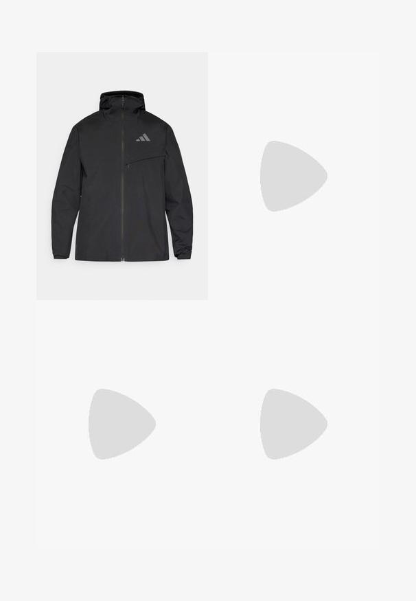 Sort vandtæt jakke med lynlåslukning foran, justerbar hætte og en brystlomme. Har et diskret logo på øverste venstre side.; Langærmet skjorte i hvidt bomuld, rund halsudskæring og sort detalje ved kraven. Glat tekstur, lige kant, ingen mønstre eller udsmykninger.; Sorte, letvægts udendørs bukser med elastisk talje, snorelukning og to sidelommer med lynlås. Fremstillet af åndbart stof.; Sort atletisk sko med en tekstureret mesh-overdel, kontrasterende syntetiske accenter og en robust gummisål. Har et sikkert snøresystem og bageste loop.