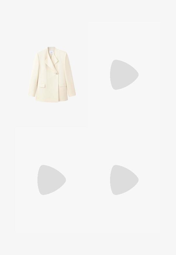 Crèmekleurige damesblazer met brede revers, eenknopsluiting en voorflapzakken, weergegeven op een witte achtergrond.; Lichtbeige mouwloze top met dunne bandjes, met een eenvoudig recht ontwerp en een gladde, licht glanzende textuur. Geen patronen of accenten.; Bruine leren boot schoen met veters, stiksel details en Timberland-logo aan de zijkant, weergegeven op een witte achtergrond.; Cat-eye zonnebril met een zwart en oranje schildpadframe, bruine lenzen en slanke, puntige uiteinden. Bevat een minimalistisch logo op de poot.