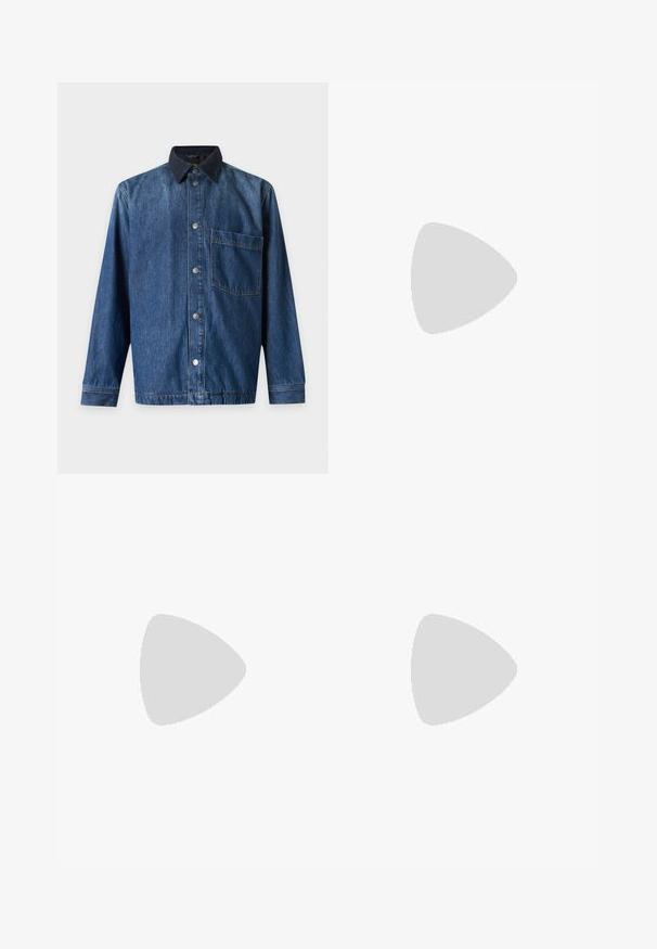 Veste en jean bleue à manches longues pour homme avec col noir, fermeture boutonnée devant et une poche poitrine unique côté gauche.; Chemise noire à manches longues boutonnée avec col, avec le logo « BOSS » sur la poitrine, présentée sur un fond clair uni.; Jean en denim bleu à jambes droites avec fermeture par bouton et zip, poches avant et passants de ceinture sur fond blanc.; Mocassin en cuir noir avec un empeigne crème et des rayures noires, présentant un petit talon et des coutures détaillées le long des bords.
