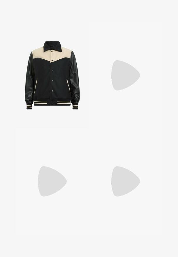 AllSaints ENDLETON  - Læderjakker - multi; Sort kortærmet T-shirt med rund hals og enkelt design, vist på hvid baggrund.; Sorte straight-leg bukser med elastisk liv, snor og en understated design. Blød stofstruktur. Ingen synlige mønstre eller accenter.; Sort læderloafer svæver over en skinnende sølvfarvet, polstret lædersofa i et minimalistisk miljø.