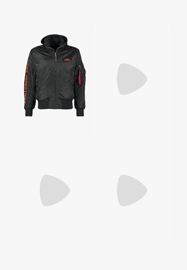 Zwarte bomberjack gemaakt van gladde stof met een capuchon, oranje logo op de borst en een mouwpatch, met rib gebreide manchetten en taille.; Zwart T-shirt met korte mouwen, opgerolde manchetten en een asymmetrische, puntige zoom aan de voorkant.; Camo cargobroeken in donkergrijs met een relaxte pasvorm, voorzien van een trekkoord in de taille, zijzakken en een gladde katoenen textuur.; Zwart-grijze Nike Air Max sneaker met witte swoosh, zwevend boven een betonnen oppervlak tegen een wazige donkere achtergrond.