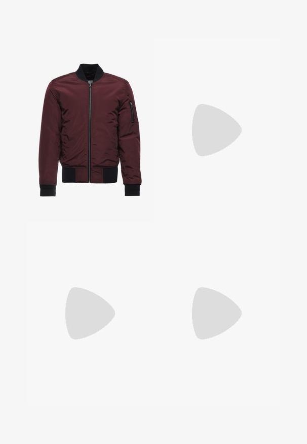Burgundská bomber bunda so zipsom, rebrovanými manžetami a lemom, a vreckom na zips na rukáve. Hladká, lesklá látka s vypchávkovým vzhľadom.; Urban Classics STRETCH TERRY - Top s dlhým rukávom - black; Čierne úzke rifle vyrobené z ľahkej látky, s predným zapínaním na gombíky, piatimi vreckami a jemnými švami.; Čierna bežecká obuv Nike s vrchnou časťou zo sieťoviny a syntetického materiálu, šnurovaním a textúrovanou podrážkou, zobrazená z ľavej strany na jednofarebnom pozadí.