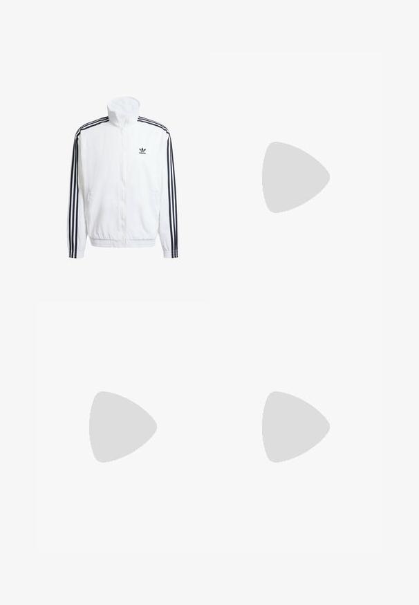 Biela zapínacia bunda s vysokým golierom, s čiernymi trojpruhovými akcentmi na rukávoch a malým čiernym logom adidas na hrudi.; Svetlošedé cotonové tričko s krátkymi rukávmi, okrúhlym výstrihom a uvoľneným strihom. Texturovaná tkanina s jemným melírovaným vzorom.; Široké krémové nohavice s vysokým pásom a prednými záhybmi, zobrazené rozložené na bielom pozadí.; Hnedá kožená lodná topánka s bielym prešívaním, detailmi na šnúrky a svetlohnedou gumovou podrážkou, zobrazená z boku na bielom pozadí.