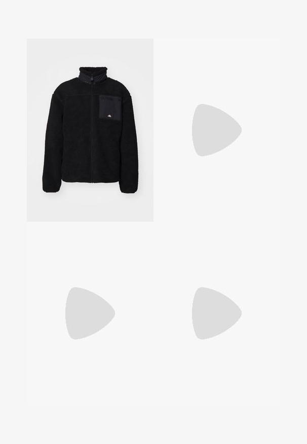 Ellesse VITERBO - Winterjas - black; Witte katoenen t-shirt met korte mouwen en ronde hals, voorzien van een klein gouden logo op de linkerkant van de borst. Zachte textuur en een normale pasvorm.; Zwarte broek van gladde stof, met knoopsluiting, rechte snit en twee voorplooien voor extra detail.; Zwarte Nike hardloopschoen met veerachtige segmentenzool, mesh bovenwerk en bijpassend zwart swoosh-logo aan de zijkant.
