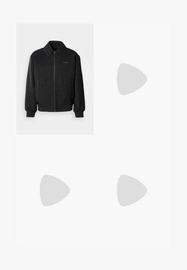 Veste bomber noire zippée en tissu texturé, avec un grand col, des poignets élastiques et une taille élastique. Présente un petit logo sur la poitrine.; T-shirt blanc en coton avec un col rond et des manches courtes. Présente un petit logo noir "Calvin Klein" centré sur la poitrine.; Jean noir droit avec coutures orange, cinq poches, fermeture par bouton, et une petite étiquette Calvin Klein sur la poche avant droite.; Baskets en cuir noir avec semelle en caoutchouc blanche et logo "CK Calvin Klein" sur le côté, présentées devant un fond en verre carrelé.