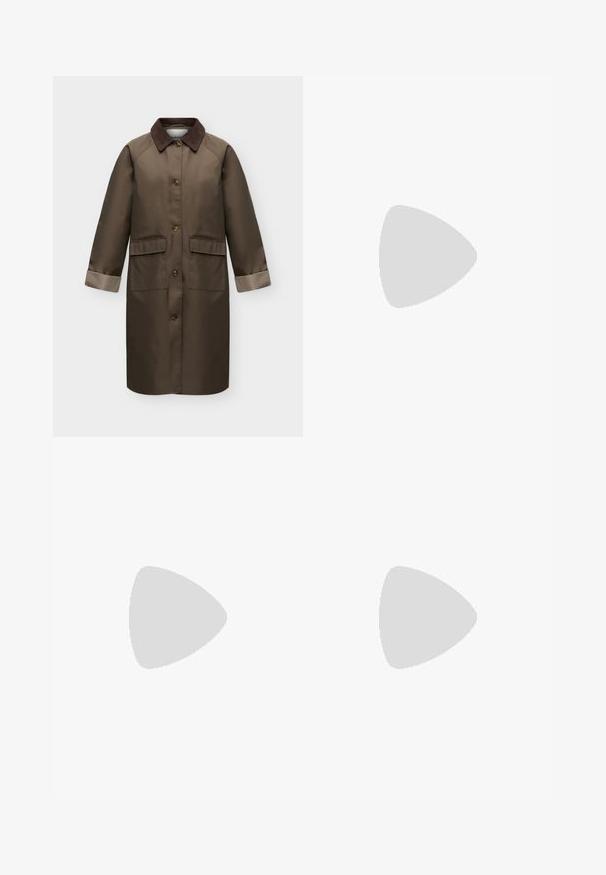 Manteau long marron avec col marron foncé, quatre boutons devant, deux poches à rabat et poignets retournés à carreaux aux manches.; T-shirt à manches longues moulant de couleur marron foncé avec col rond, design simple et texture de tissu lisse, présenté sur un fond blanc uni.; Jean droit en denim bleu foncé avec poches avant et fermeture par bouton sur un fond uni clair.; Bottes en cuir verni marron jusqu'aux genoux avec un bout carré, finition brillante et un talon épais pour la stabilité. Design sans couture sans matériel visible.