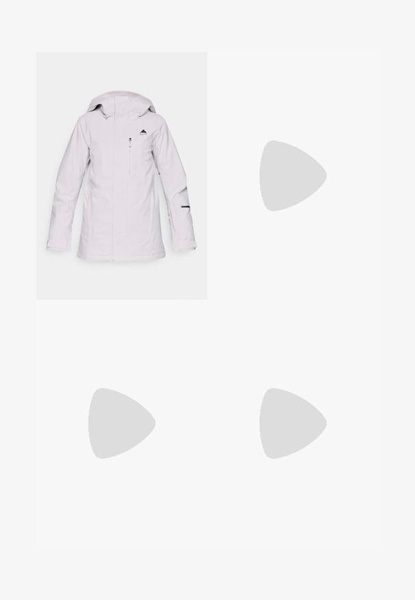 Lichtgrijze waterdichte jas met een ritssluiting aan de voorkant, verstelbare capuchon en zwart logo op de borst. Beschikt over ritszakken en zwarte accenten.; Fleece pullover in lichtmunt met een half-rits kraag. Kenmerkt zich door iriserende accentstrepen op de mouwen en een gestructureerd materiaal.; Beige cargobroeken met een ontspannen fit, gemaakt van waterafstotende stof. Beschikt over twee zijzakken, een rits aan de zoom en een knoopsluiting.; Witte geïsoleerde laars met een zwarte rubberen zool, witte veters en "The North Face" branding. Heeft een gevoerde kraag en gestructureerde stof.