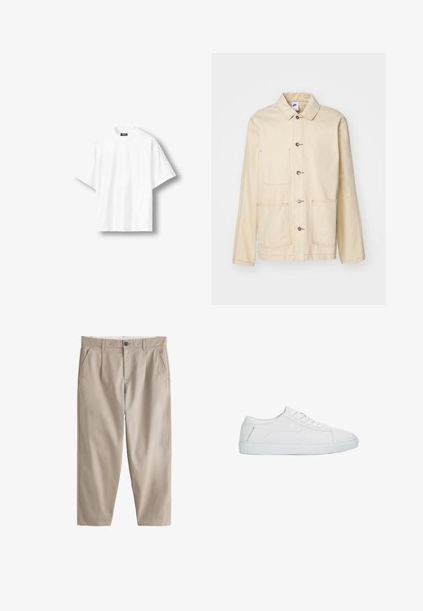 Beige jas met een knoopsluiting aan de voorkant, twee borstzakken en zijzakken, met contrasterende stiksels en een kraag.; Effen wit oversized T-shirt met korte mouwen en een ronde hals, met een zwart label aan de binnenkant van de achterkant van de kraag, getoond op een lichte achtergrond.; Beige rechte broek met riemlussen, knoop- en ritssluiting aan de voorkant, zijzakken en zichtbare stikseldetails op een witte achtergrond.; Witte lage sneaker met vetersluiting, glad leren bovenwerk en platte rubberen zool, zijaanzicht op een witte achtergrond.