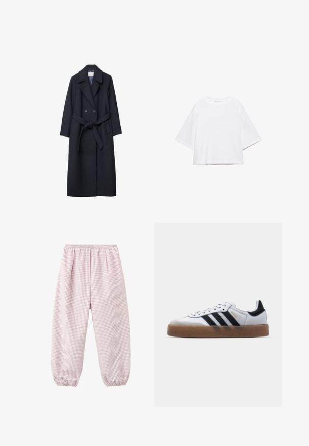 Manteau en laine bleu marine foncé avec un design croisé, grands revers, ceinture nouée et deux poches avant. Texture lisse sur toute la surface.; T-shirt blanc à manches courtes, coupe carrée, en coton doux. Présente un col rond et des manches larges, avec un design épuré et simple.; Pantalon ample rose à carreaux avec taille élastique et poignets élastiques froncés, présenté à plat sur fond blanc.; Baskets en cuir blanc avec des rayures noires, semelle extérieure en caoutchouc beige, bout rond, fermeture lacée et embout en suède gris doux.