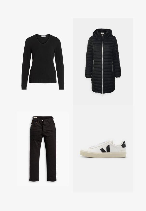 Schwarze gepolsterte Jacke mit Kapuze, Frontreißverschluss, zwei seitlichen Reißverschlusstaschen und einem mittellangen Design mit vertikalen gesteppten Linien.; Schwarzer V-Ausschnitt-Pullover aus weichem Material, mit langen Ärmeln, geripptem Saum und Bündchen sowie einem einfachen und klassischen Design.; Schwarze Straight-Leg-Jeans mit Knopfverschluss, Vorder- und Gesäßtaschen sowie Kupfennieten auf einem weißen Hintergrund.; Weißes Leder-Sneaker mit schwarzem Gummi-V-Logo. Strukturierte cremefarbene Sohle, weiße Schnürsenkel und Fersendetail in Schwarz mit dem Markennamen.
