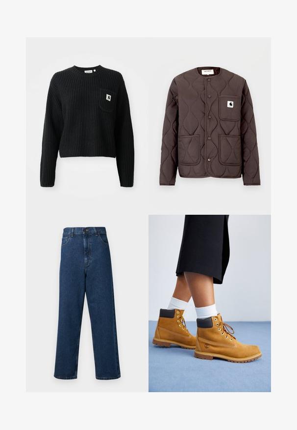 Mørkebrun quiltet jakke med rund halsudskæring, trykknapper, to forlommer og en venstre brystlomme med et logo-patch.; Sort ribbenstrikket sweater med rund hals, lange ærmer og en frontlomme med et lille logo patch. Forkortet længde.; Høj talje blå denim jeans med bred ben-design, som har fem lommer, en frontknaplukning og syet detaljer langs sømmene.; Tan ruskindsankelstøvler med brune læderdetaljer, guldøjer og en struktureret sål. Hvide sokker synlige over støvlerne.