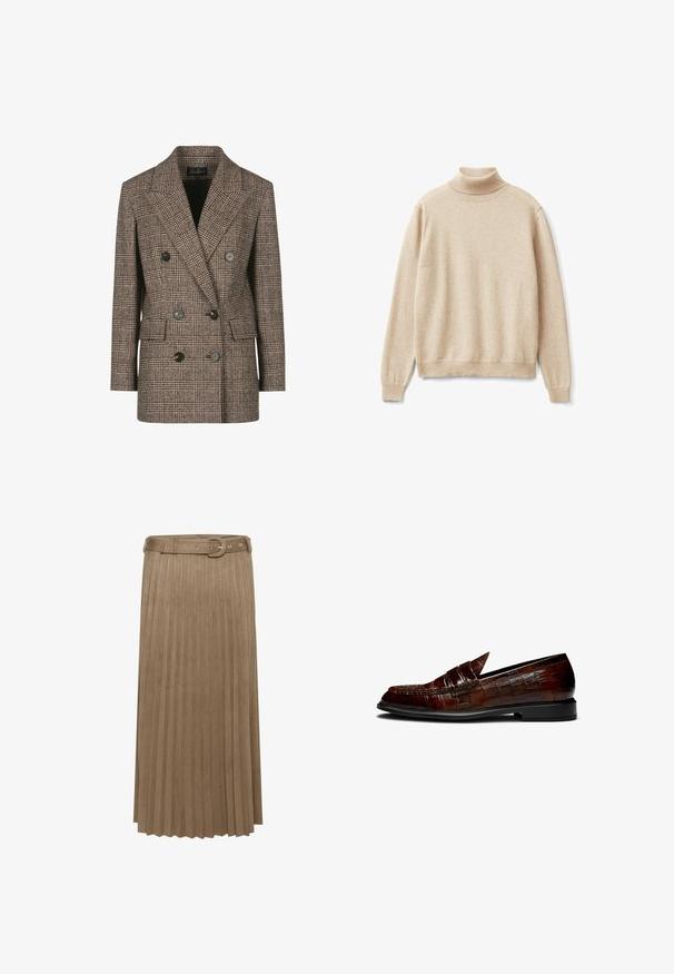 Blazer double boutonnage à carreaux marron avec revers crantés, grands boutons et deux poches avant. Tissu en mélange de laine texturé.; Pull en col roulé beige en maille douce, avec un col et des poignets côtelés, une coupe décontractée et un ourlet droit.; Jupe midi plissée beige en matériau doux imitant le daim, avec une taille ceinturée et des plis verticaux pour la texture et le mouvement.; Mocassins en cuir marron avec une texture crocodile, présentant un talon bas et un design à bout pointu. Coutures d'accent le long des bords.