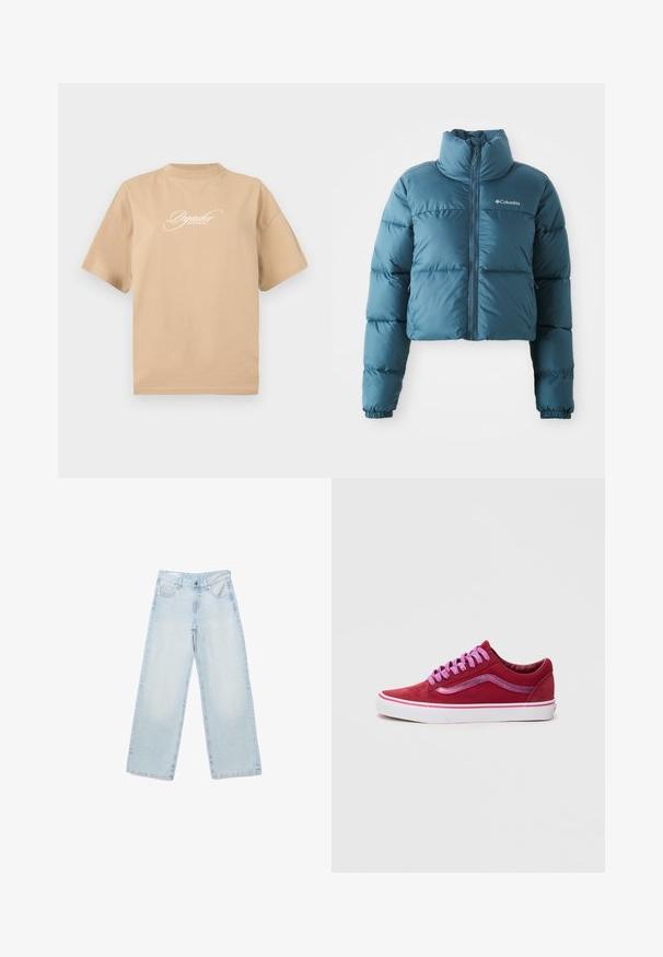 Gekürzter blauer Daunenjacke aus wasserabweisendem Gewebe. Verfügt über einen hohen Kragen, einen Frontreißverschluss und horizontale Nähte zur Isolierung.; Beige Baumwoll-T-Shirt mit kurzen Ärmeln, rundem Halsausschnitt und weißem, geschwungenem Text auf der Vorderseite mit der Aufschrift "Pegador Dreams Come True."; Hellblaue Jeans mit weitem Bein, Knopf- und Reißverschluss, Taschen vorne und hinten sowie dezentem Verblassen an Oberschenkeln und Knien.; Rote Wildleder-Sneaker mit pinken Akzenten und Schnürsenkeln. verfügt über ein klassisches Design, eine flache Sohle und einen kontrastierenden seitlichen Streifen.