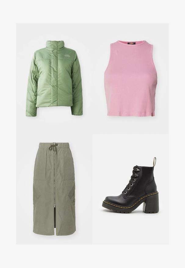 Hellgrüne Pufferjacke mit hohem Kragen, Reißverschluss und genähten Nähten. Mit Logo auf der Brust und glatter, glänzender Stoffoberfläche.; Rosa gerippter Cropped-Top mit rundem Halsausschnitt und ärmellosem Design. Besitzt einen Saum, der knapp über der Taille endet.; Olivengrüner Midirock aus leichtem Stoff, mit einem Reißverschluss vorne, elastischem Taillenbund und großen Seitentaschen mit schrägen Klappen.; Schwarze Lederstiefelette mit einem klobigen hohen Absatz, Schnürung vorne, metallischen Ösen und gelben Nähten entlang der Sohle. Strukturierten Gummiaußensohle.